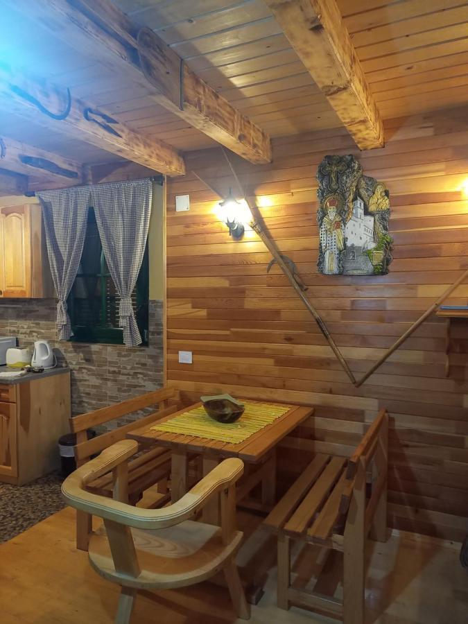 Vila Darija Zabljak  Luaran gambar